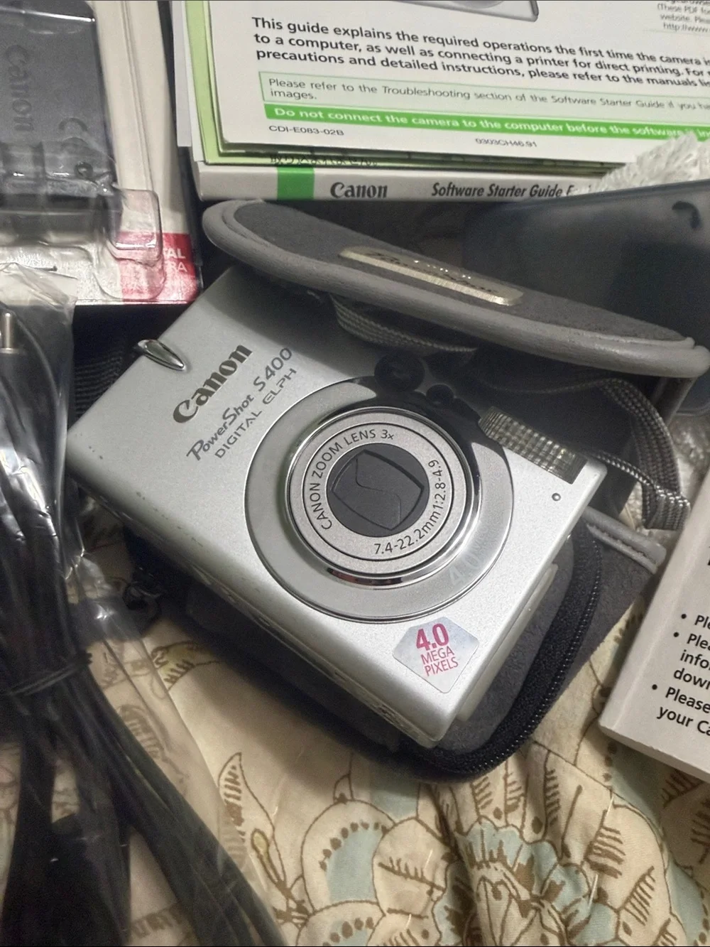 Canon PowerShot S400 Silver Compact Digital Camera with Accessories